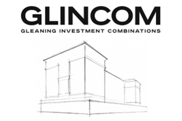 Логотип GLINCOM и набросок клубного дома в центре Москвы