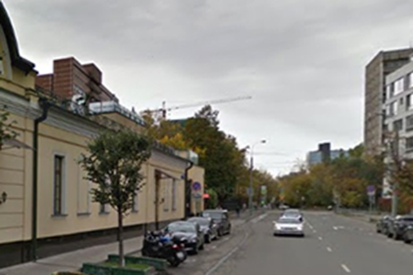 Место строительства МФК на ул. Усачёва в ЦАО Москвы